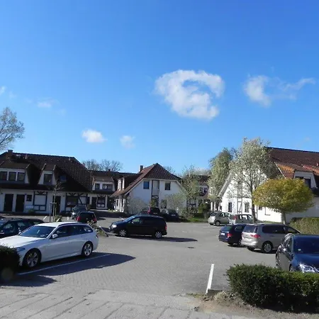Lägenhet Ferienwohnung-peter-pan-mit-sonnenterrasse-garten-zwischen-strand-wald-wiese-auf-ruegen