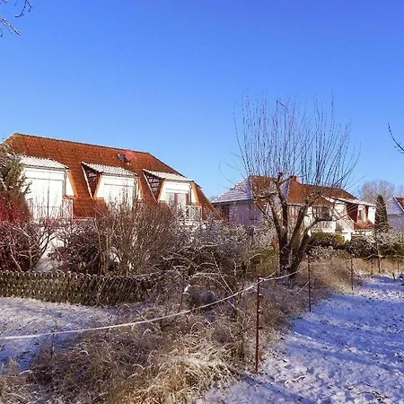 Ferienwohnung-peter-pan-mit-sonnenterrasse-garten-zwischen-strand-wald-wiese-auf-ruegen Apartment Gustow (Vorpommern-Rugen)