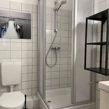 Ferienwohnung-peter-pan-mit-sonnenterrasse-garten-zwischen-strand-wald-wiese-auf-ruegen Lägenhet Gustow (Vorpommern-Rugen)