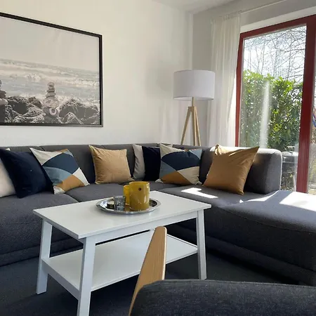 Ferienwohnung-peter-pan-mit-sonnenterrasse-garten-zwischen-strand-wald-wiese-auf-ruegen Gustow (Vorpommern-Rugen)