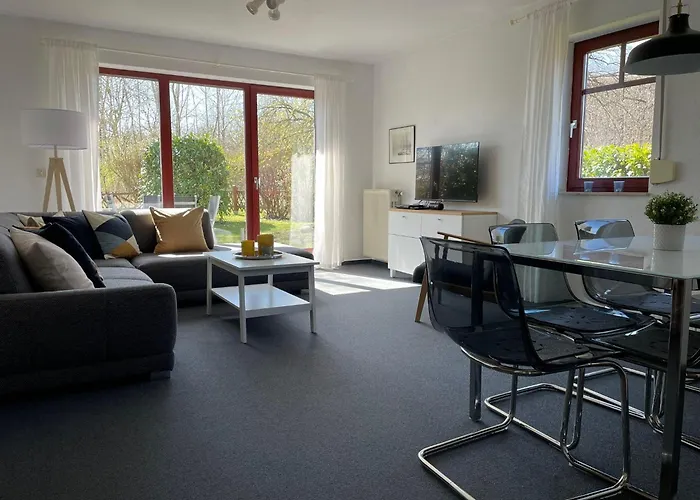 公寓 Ferienwohnung-peter-pan-mit-sonnenterrasse-garten-zwischen-strand-wald-wiese-auf-ruegen