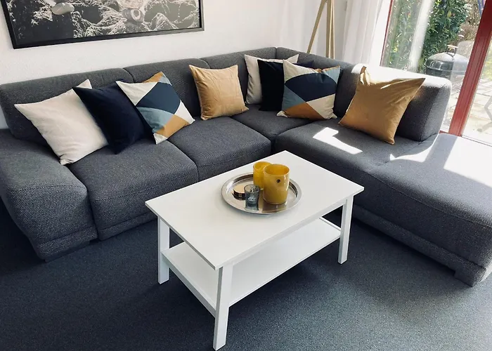 Ferienwohnung-peter-pan-mit-sonnenterrasse-garten-zwischen-strand-wald-wiese-auf-ruegen Gustow (Vorpommern-Rugen)